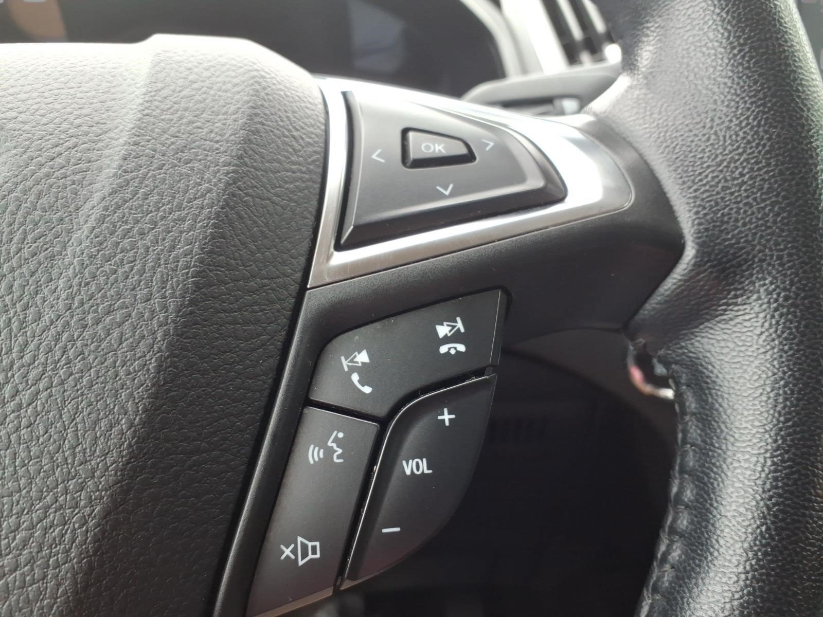 Used 2023 Ford Edge SEL AWD/4WD image 22