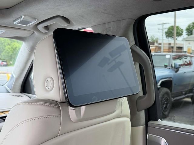Used 2022 Cadillac Escalade Premium Luxury Platinum AWD/4WD image 9