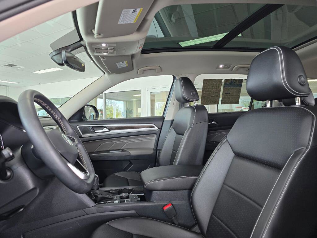 Used 2023 Volkswagen Atlas SE w/ Panoramic Sunroof Package AWD/4WD image 22