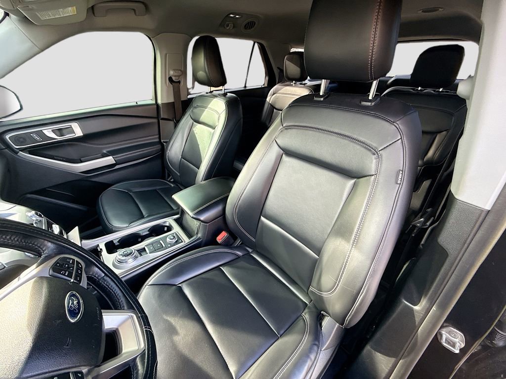 Used 2021 Ford Explorer XLT w/ Equipment Group 202A image 20