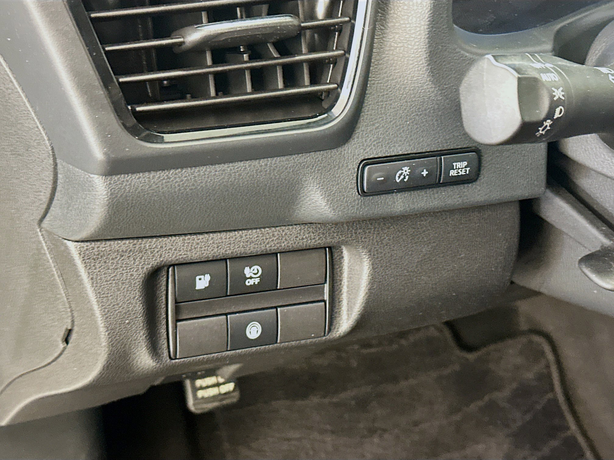 Used 2024 Nissan Leaf S FWD image 17