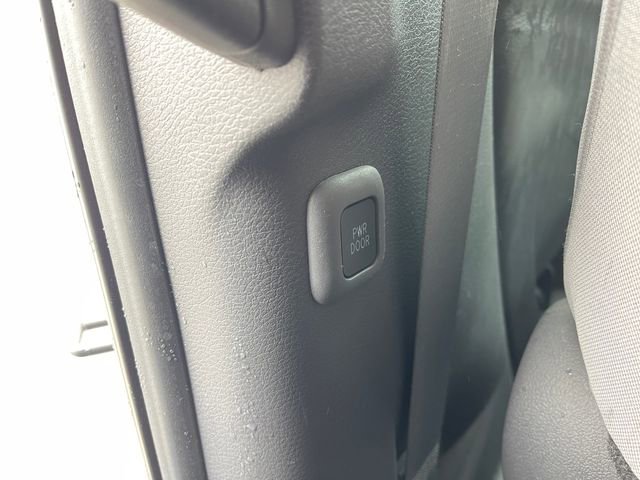 Used 2021 Toyota Sienna LE image 29