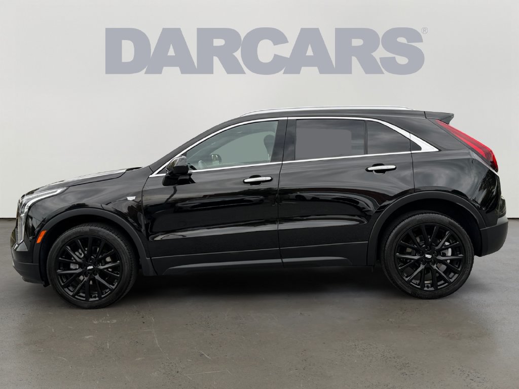 Used 2023 Cadillac XT4 Luxury w/ Cold Weather Package AWD/4WD image 4