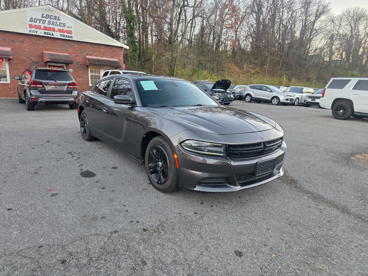 Used 2020 Dodge Charger SXT image 3