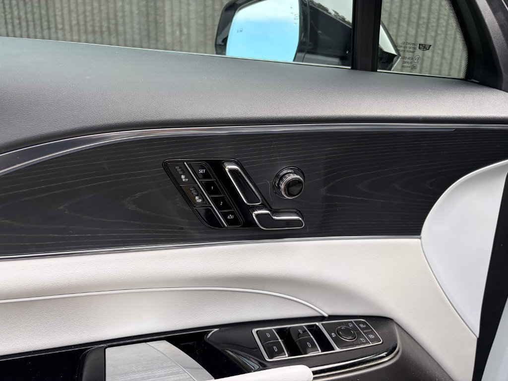 Used 2024 Cadillac Lyriq Sport AWD/4WD image 14