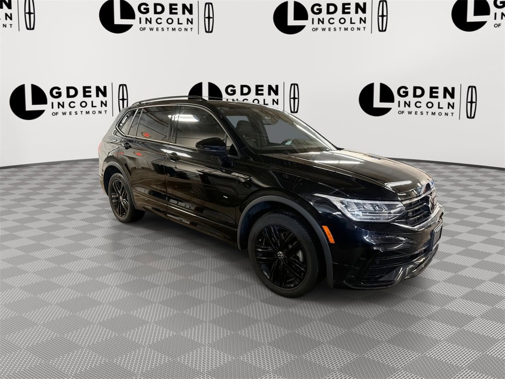 Used 2022 Volkswagen Tiguan SE R-Line image 2