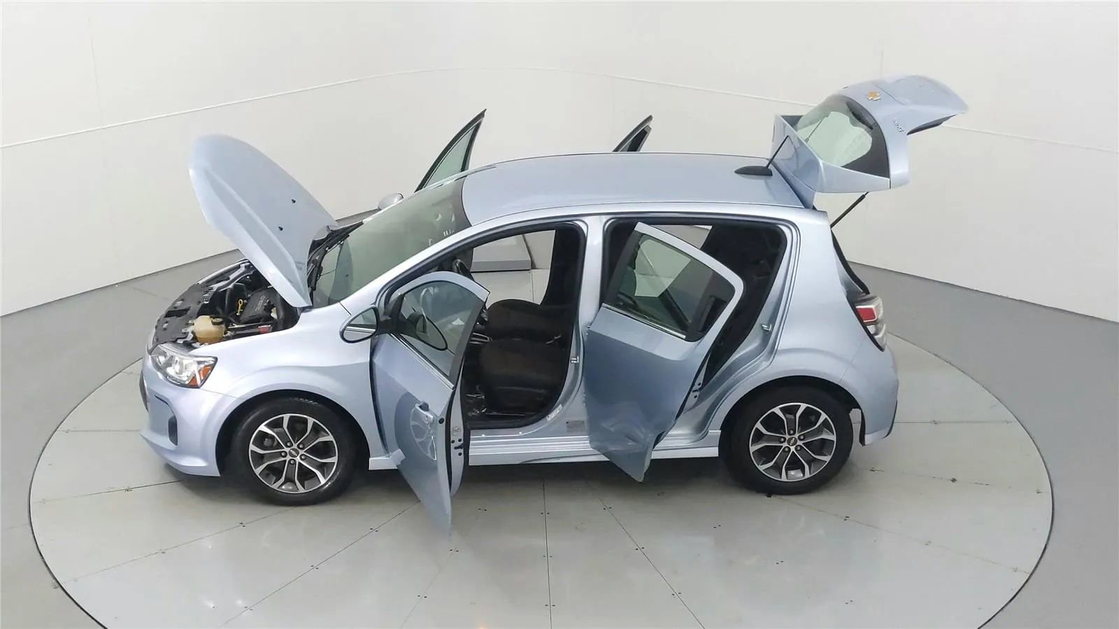 Used 2017 Chevrolet Sonic LT w/ Convenience Package FWD image 45