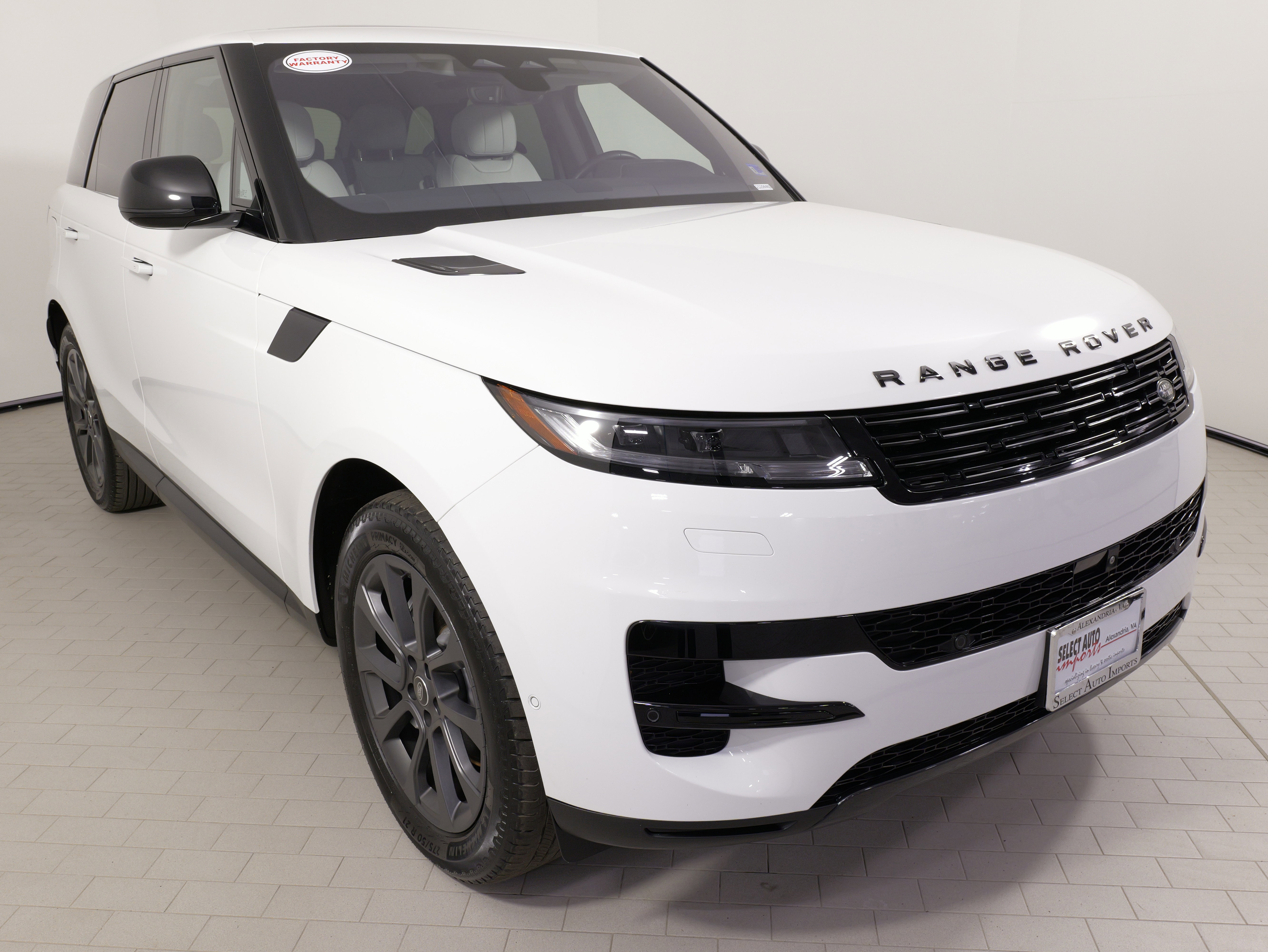 Used 2023 Land Rover Range Rover Sport SE image 6