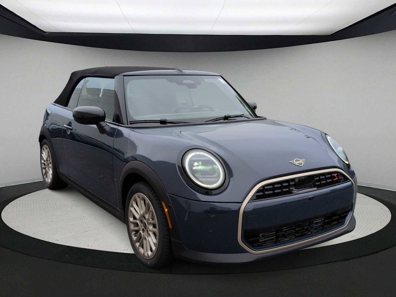 New 2026 MINI Cooper S image 2