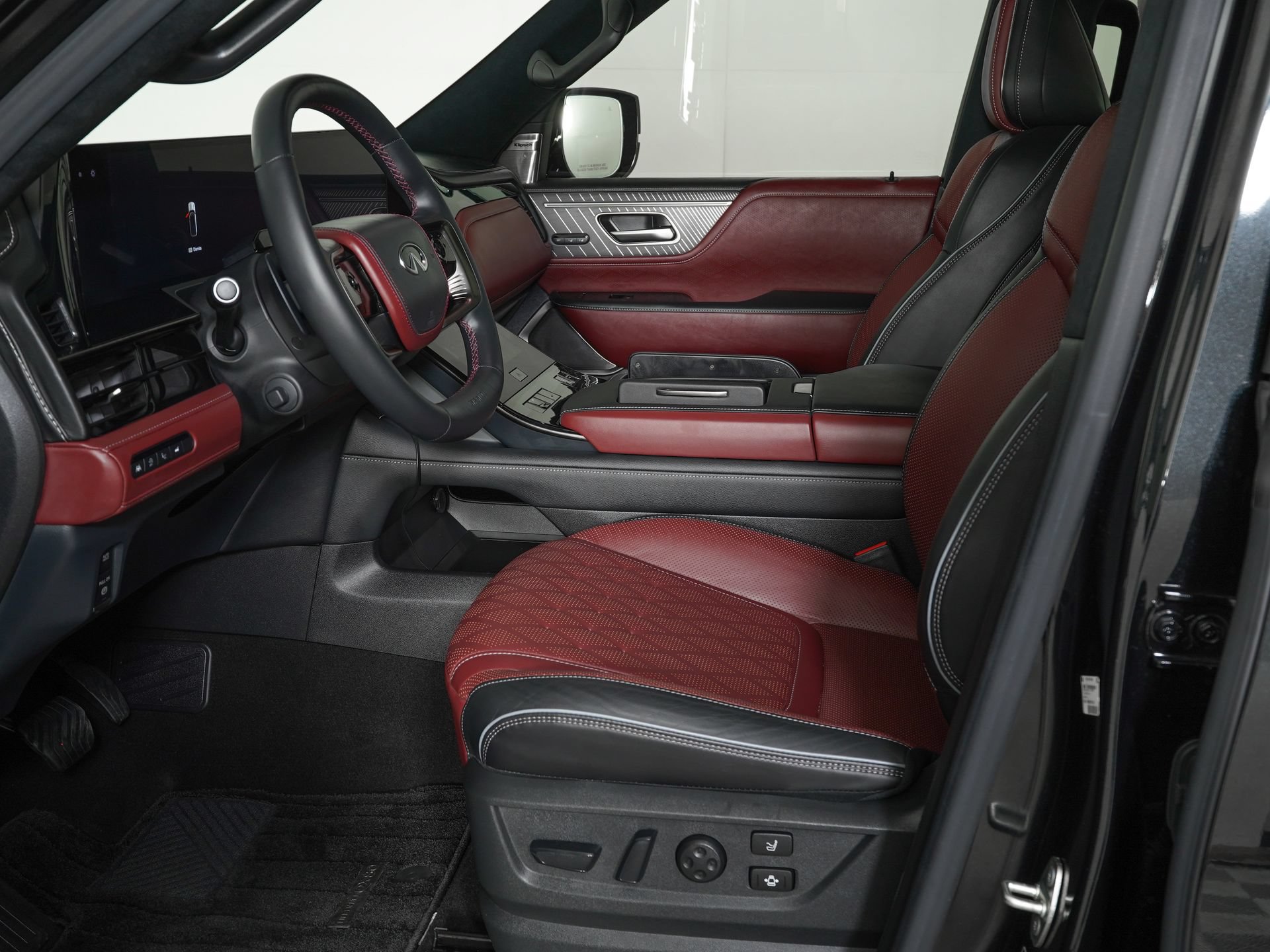 Used 2025 INFINITI QX80 Autograph AWD/4WD image 15