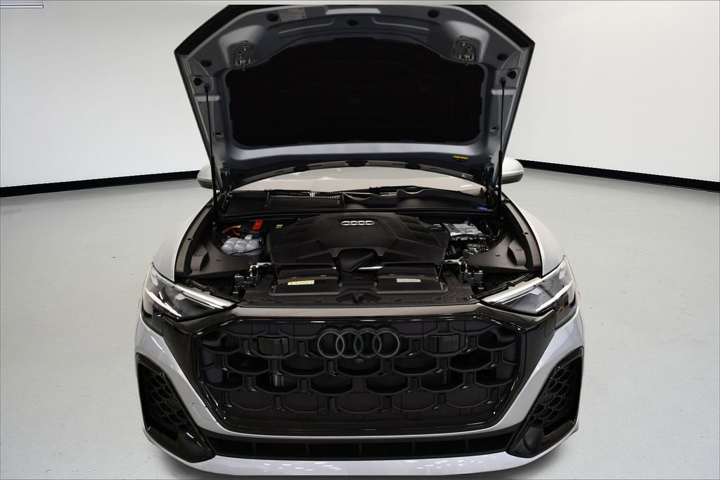 Used 2025 Audi Q8 Premium Plus image 12