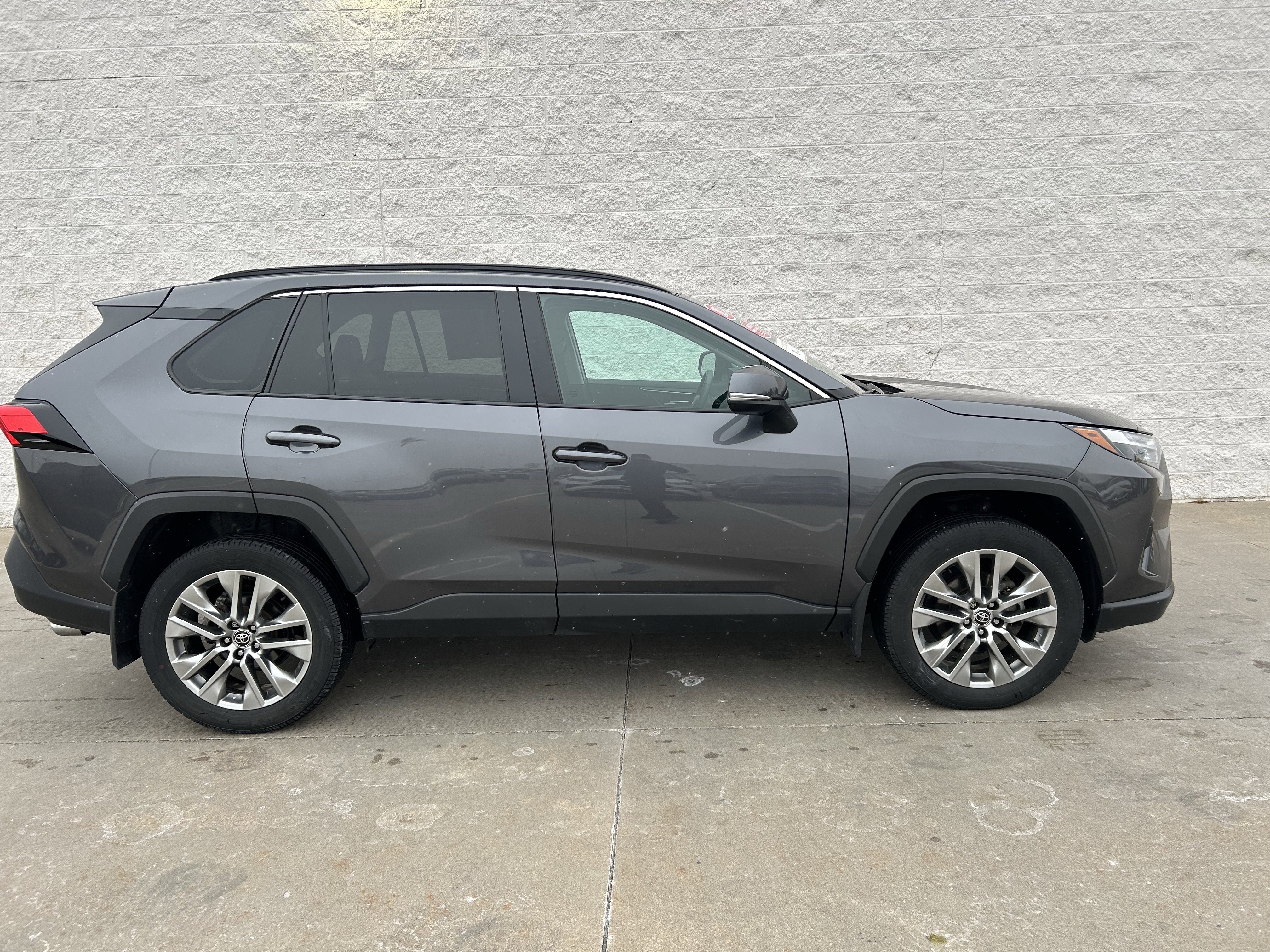 Certified 2023 Toyota RAV4 XLE Premium image 2