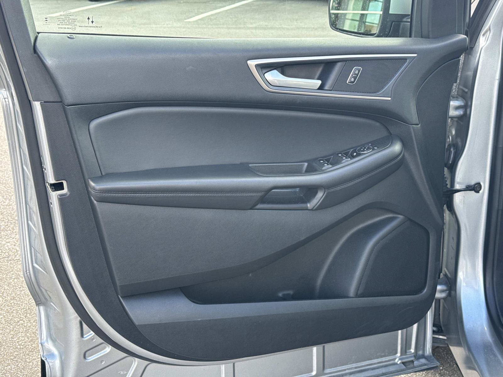 Used 2024 Ford Edge SEL AWD/4WD image 10