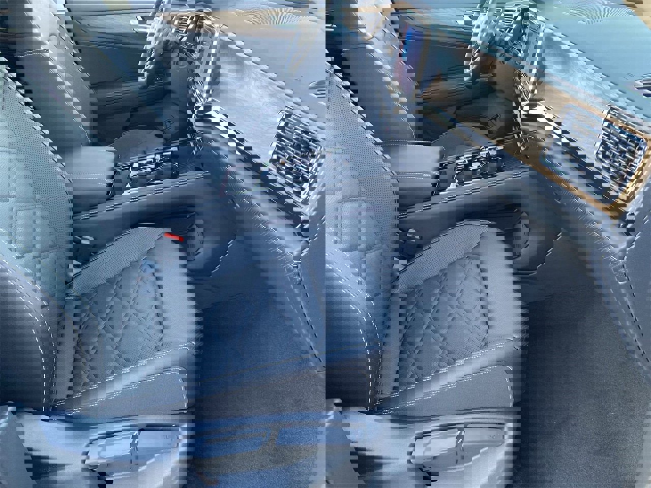 New 2026 Volkswagen Atlas SE image 8