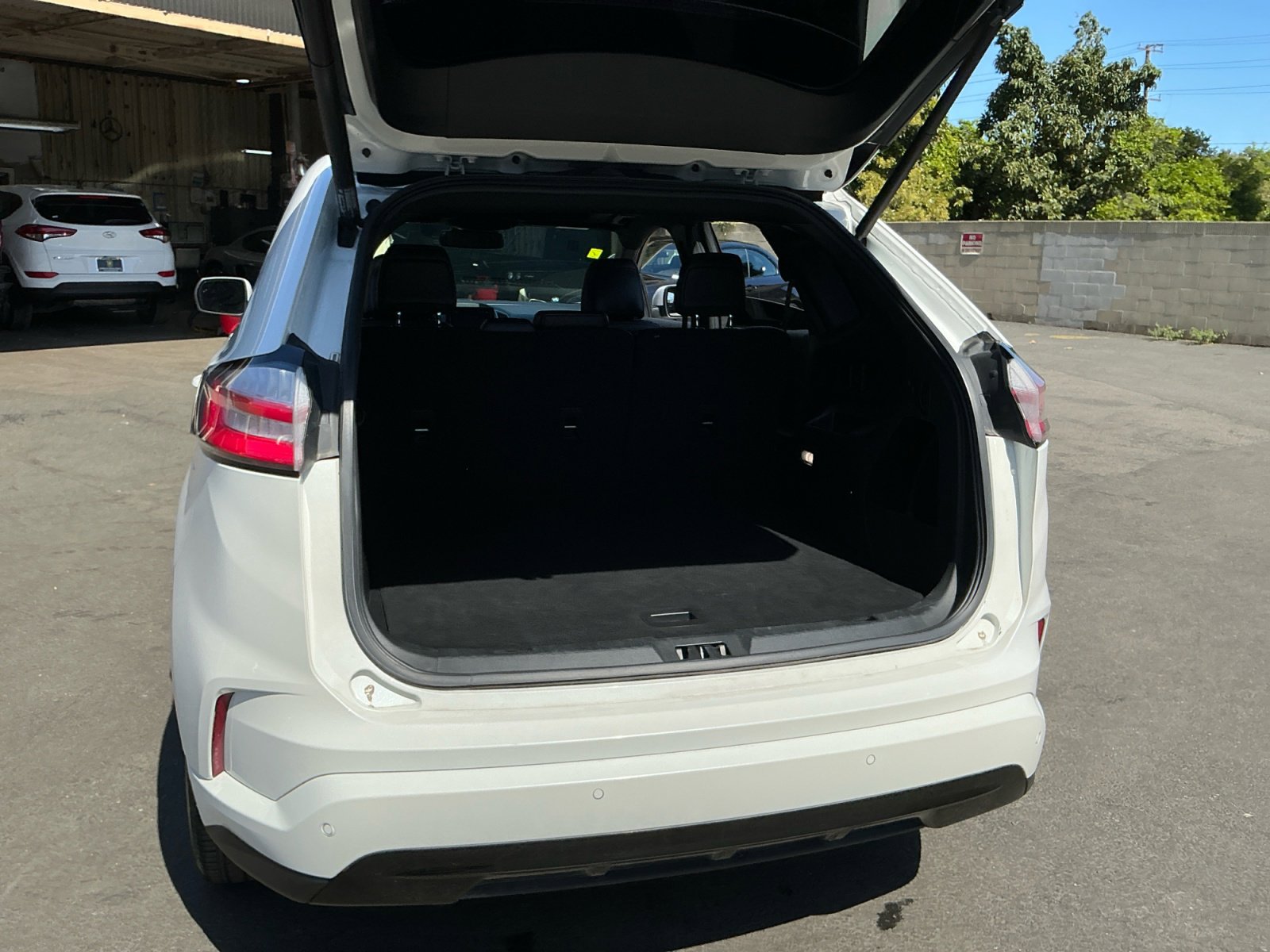 Used 2022 Ford Edge ST-Line image 25