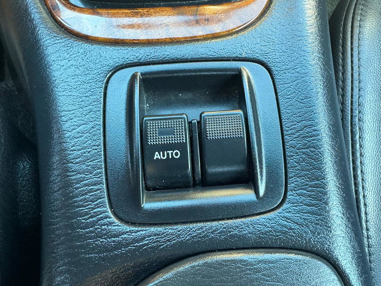 Used 2003 MAZDA MX-5 Miata image 41