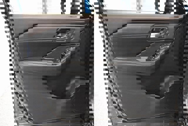 Used 2023 Nissan Rogue SL w/ SL Premium Package image 22