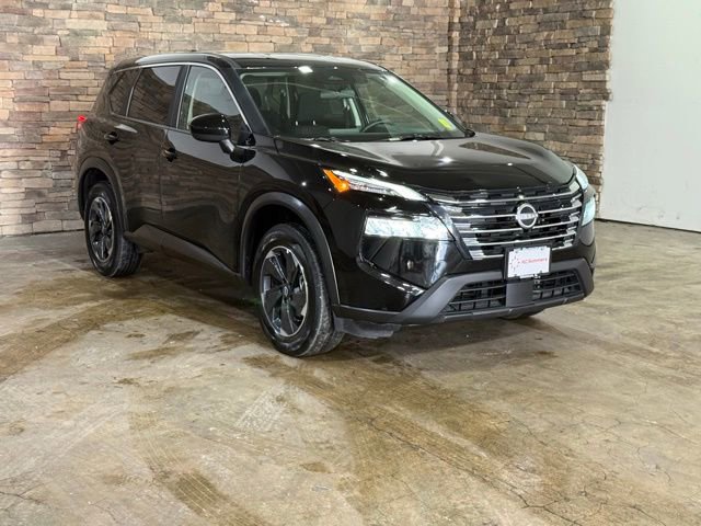 Certified 2025 Nissan Rogue SV image 3