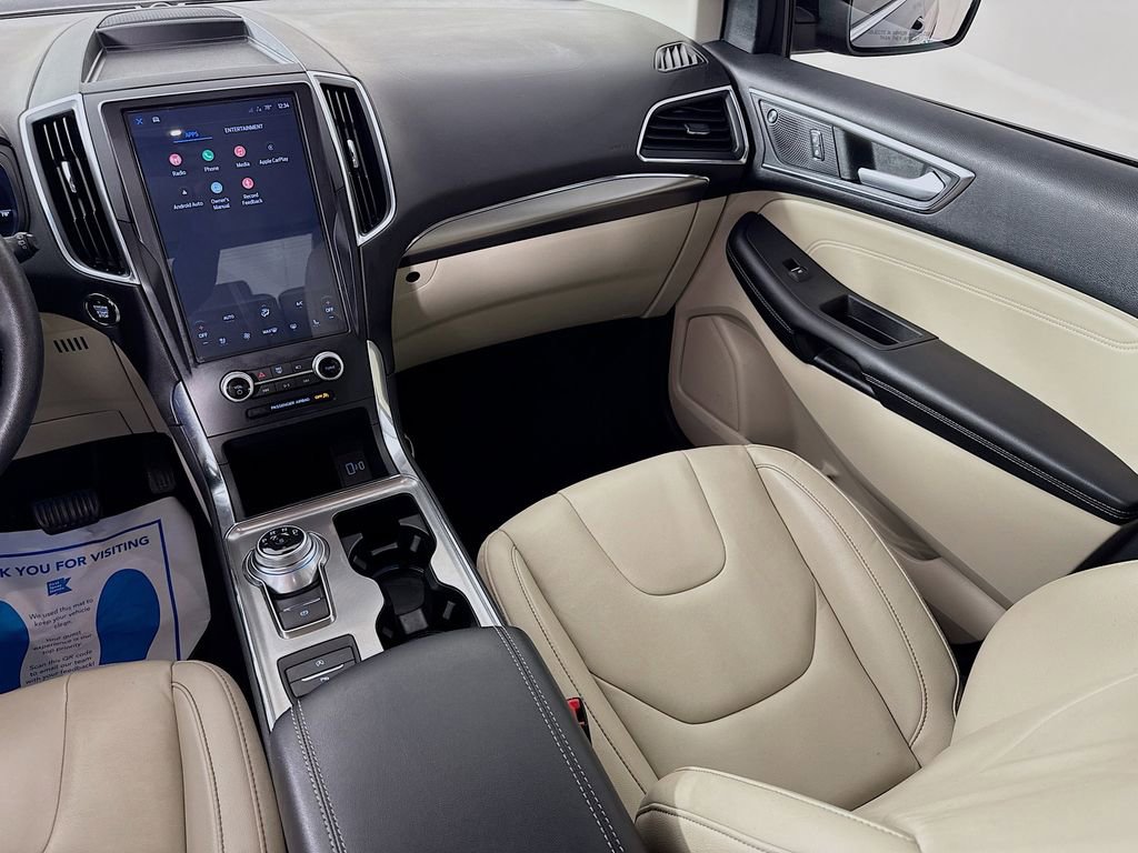 Used 2022 Ford Edge Titanium AWD/4WD image 28