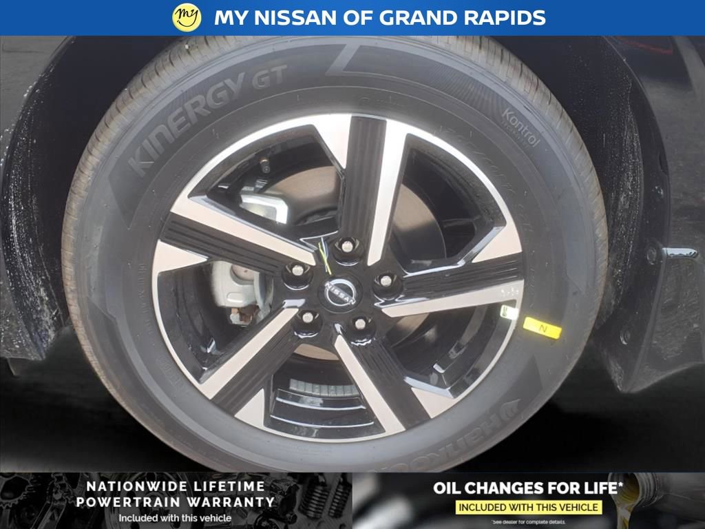 New 2025 Nissan Sentra SV w/ All-Weather Package image 5