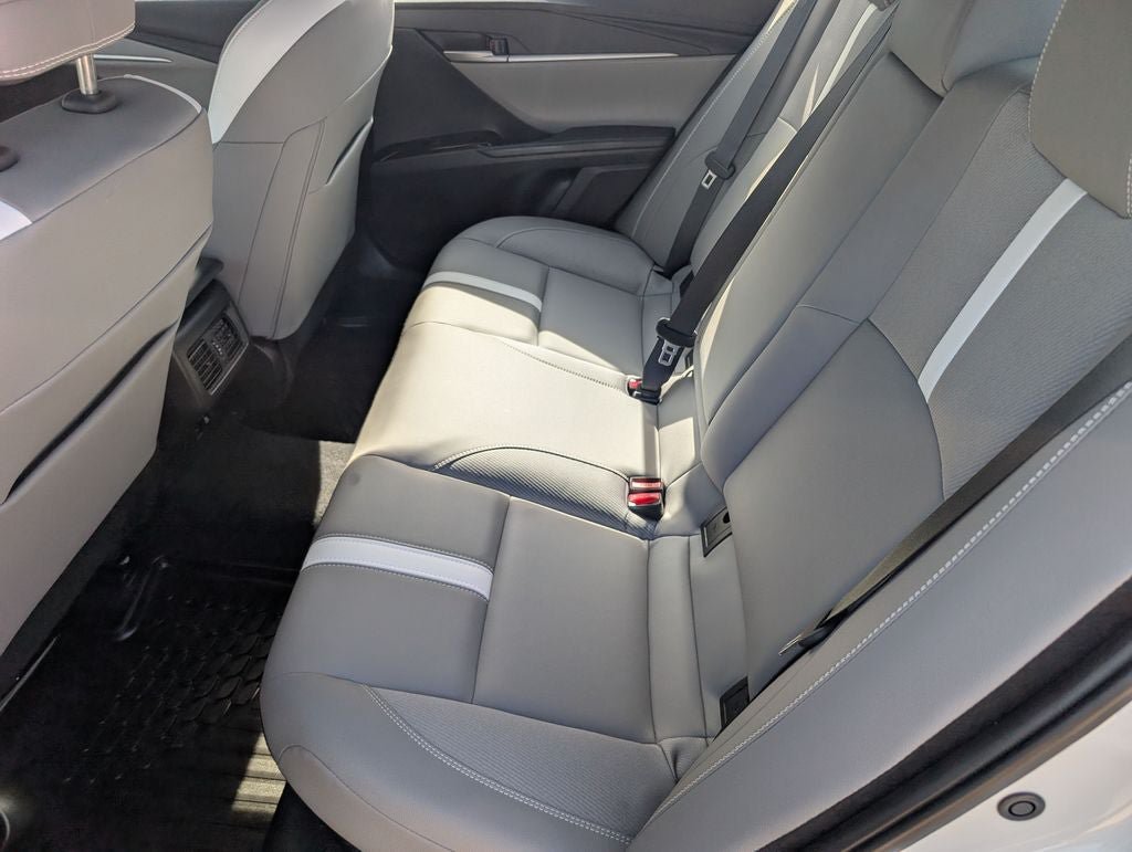 Used 2026 Toyota Camry SE FWD image 29
