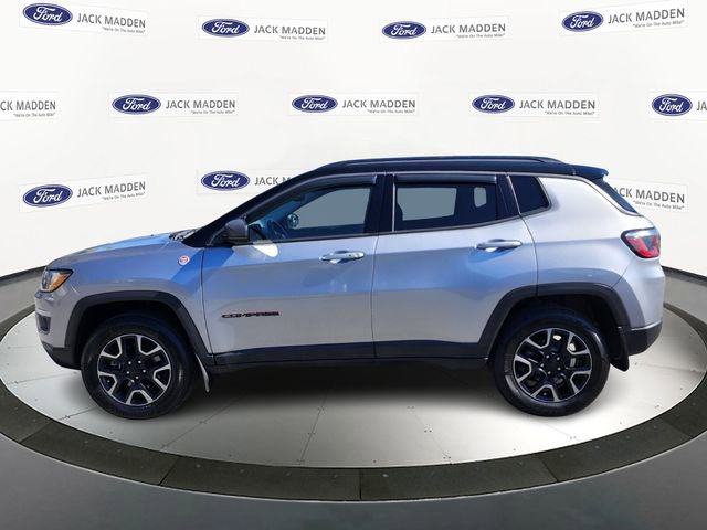 Used 2019 Jeep Compass Trailhawk AWD/4WD image 2