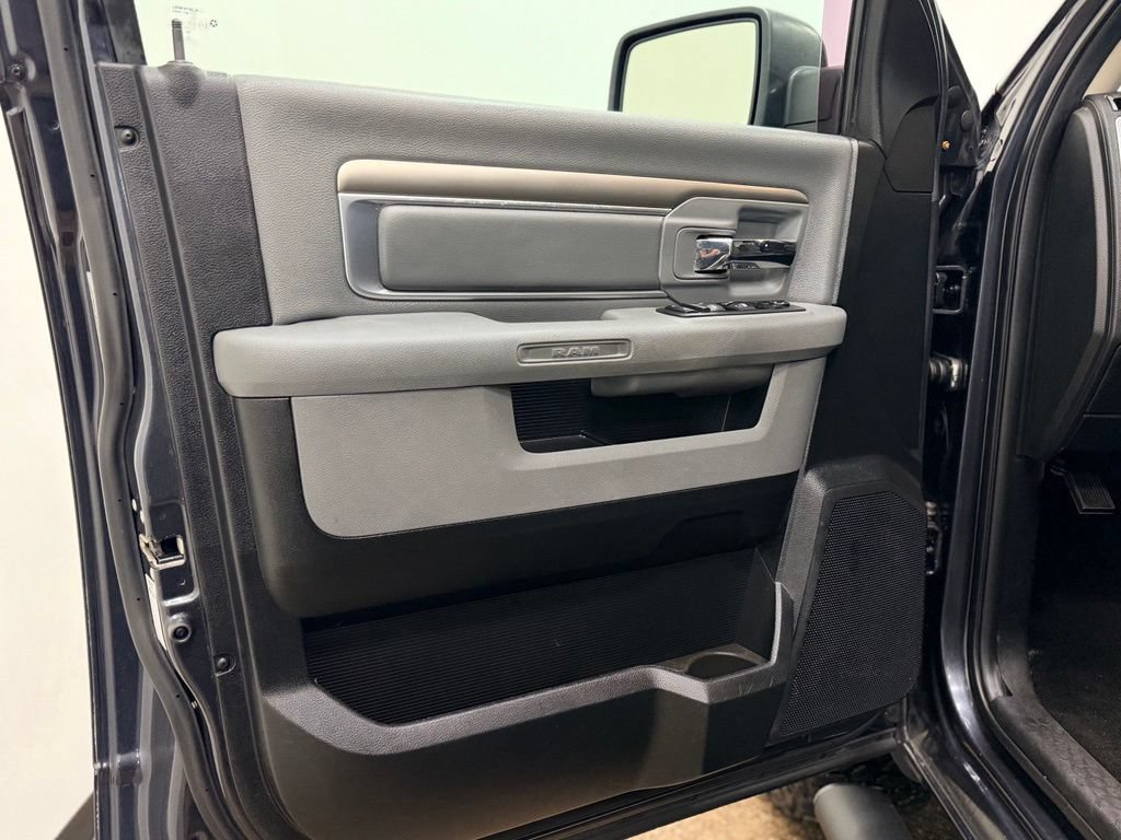 Used 2017 RAM 1500 Big Horn AWD/4WD image 9