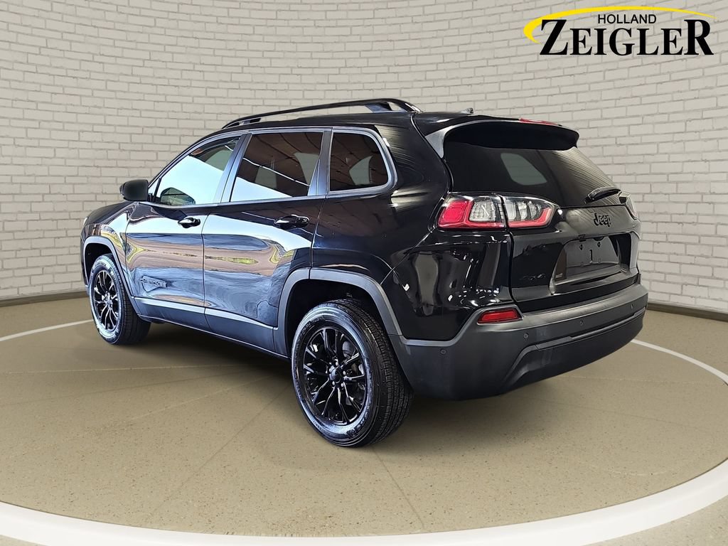 Used 2023 Jeep Cherokee Altitude Lux AWD/4WD image 7