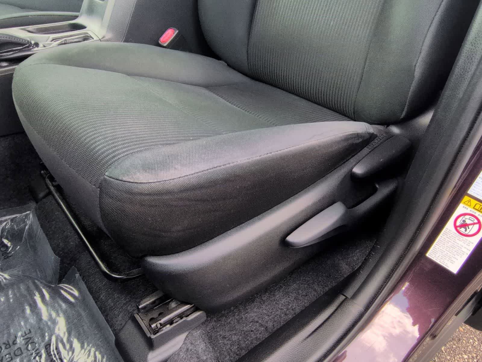 Used 2017 Toyota RAV4 LE w/ All Weather Liner Package AWD/4WD image 16