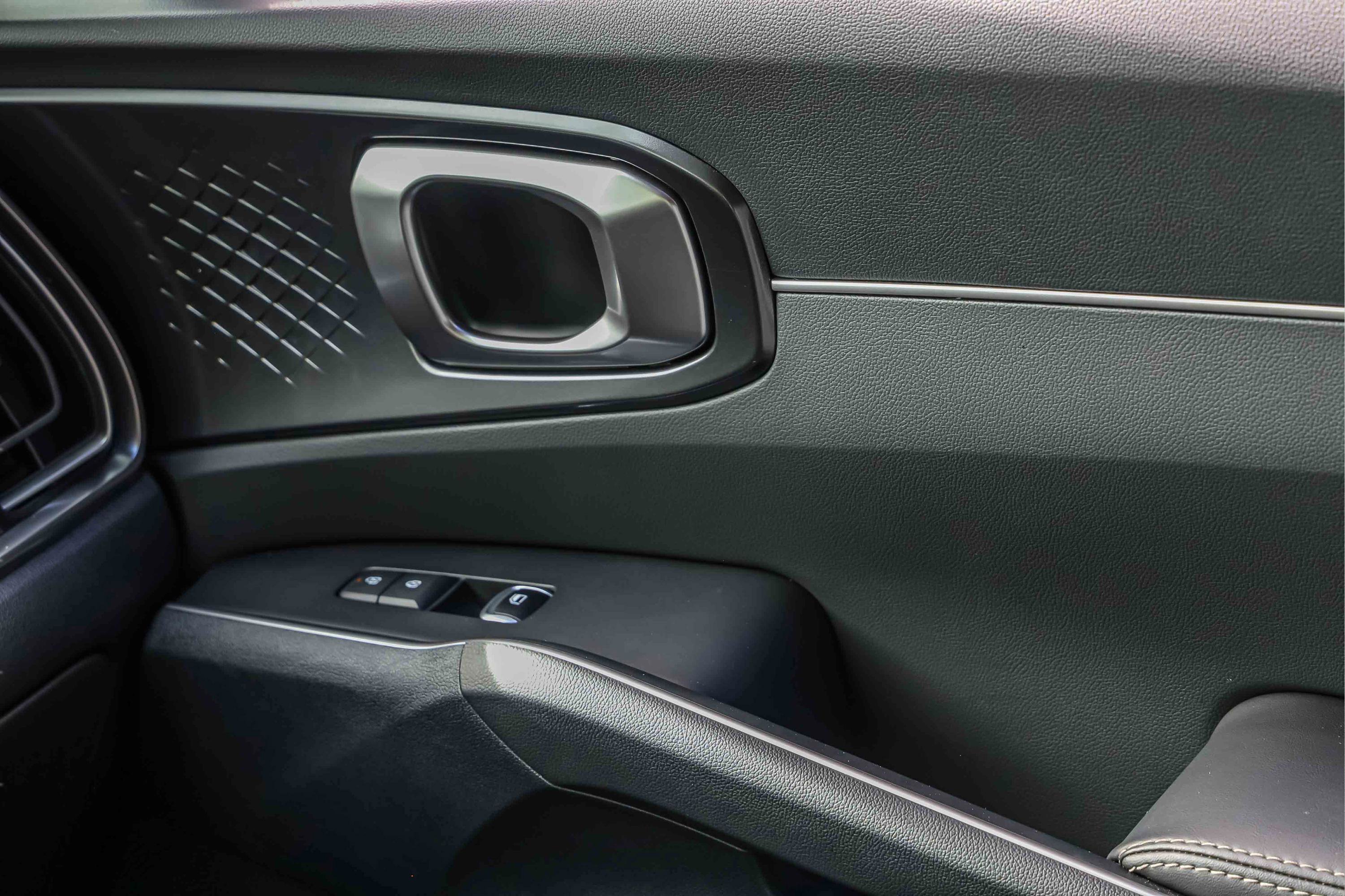 Certified 2026 Kia Sorento S FWD image 15