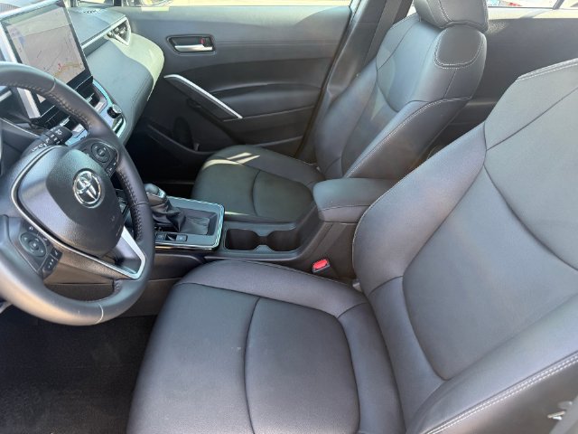Used 2026 Toyota Corolla Cross XLE w/ Convenience Package FWD image 13