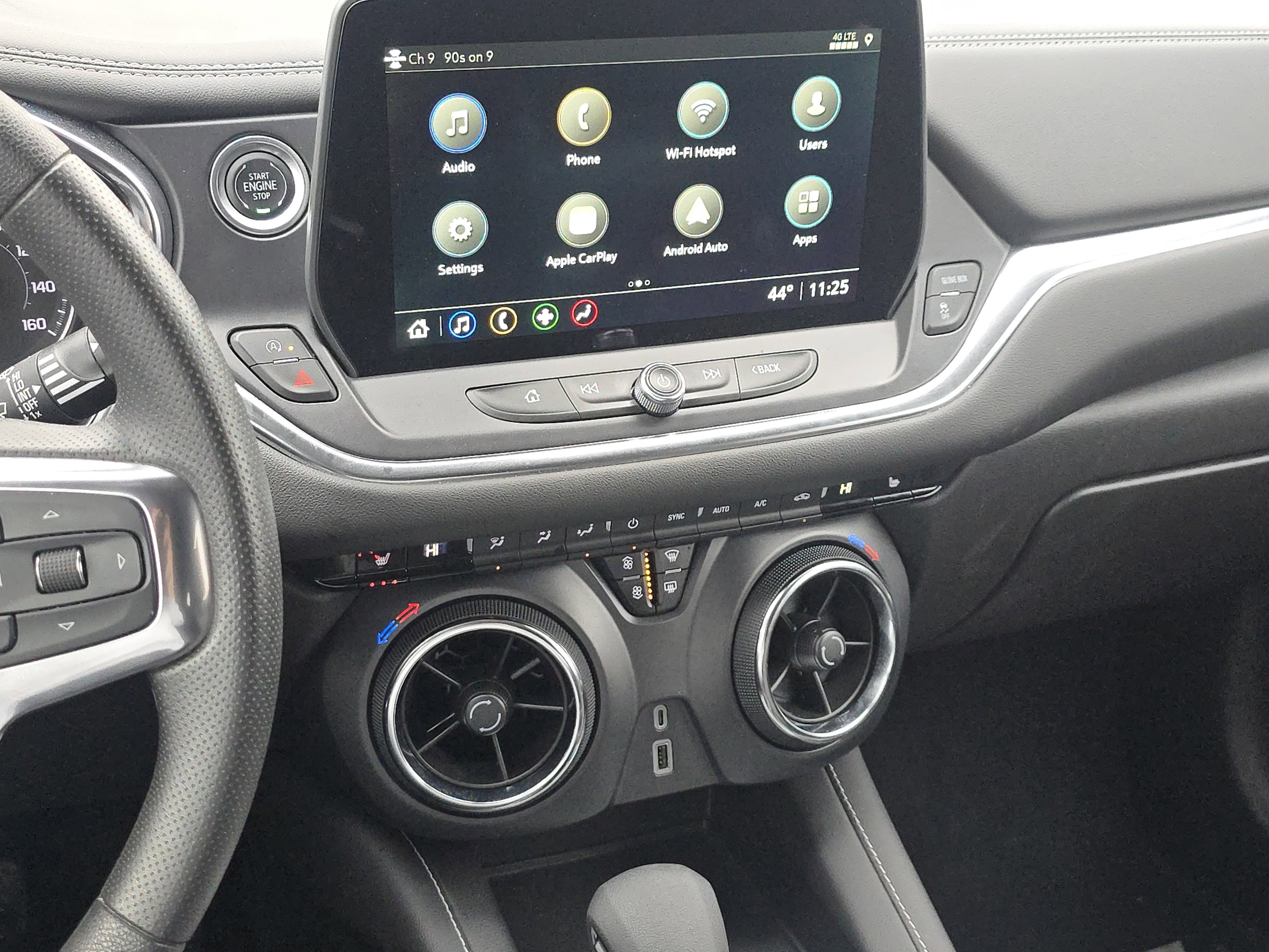 Used 2025 Chevrolet Blazer LT image 30