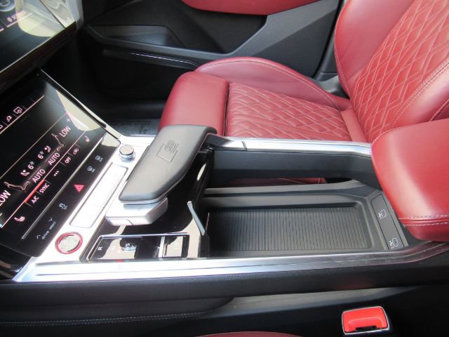 Used 2023 Audi e-tron S Premium Plus w/ Black Optic Package AWD/4WD image 44