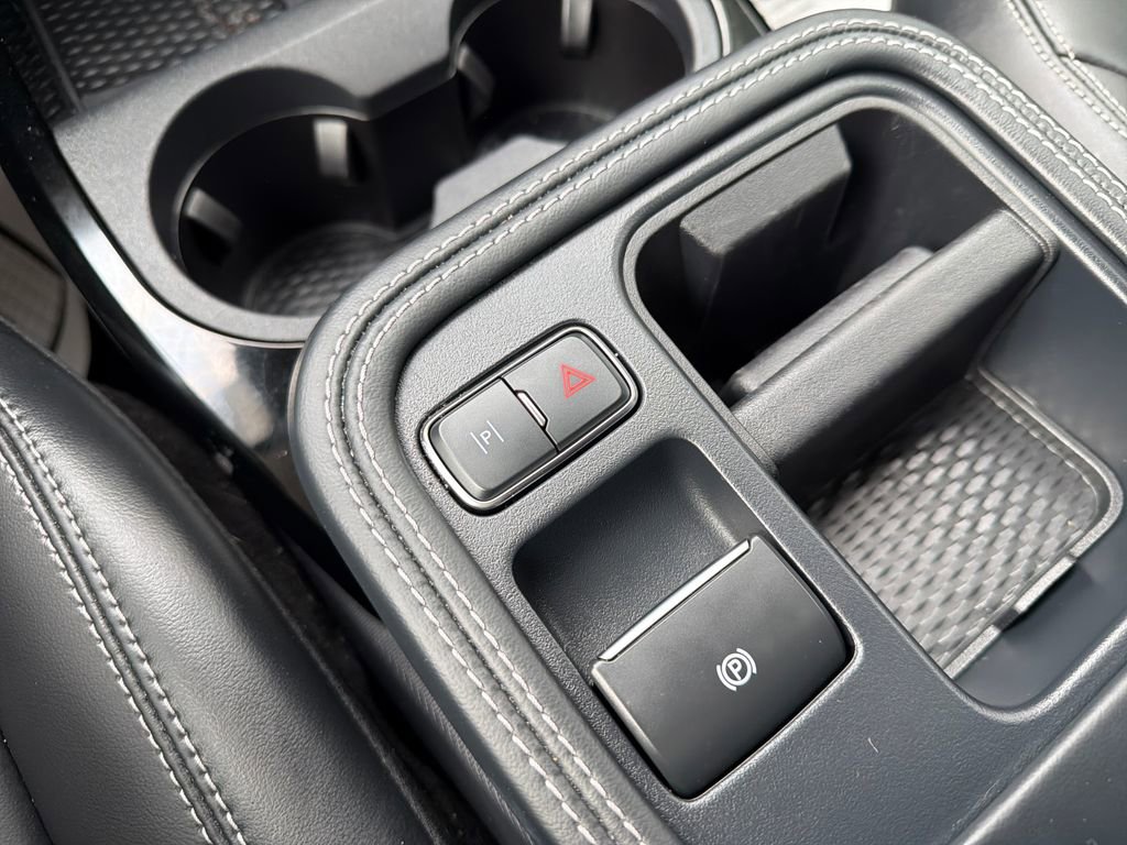 Used 2025 Ford Mustang Mach-E Select image 33