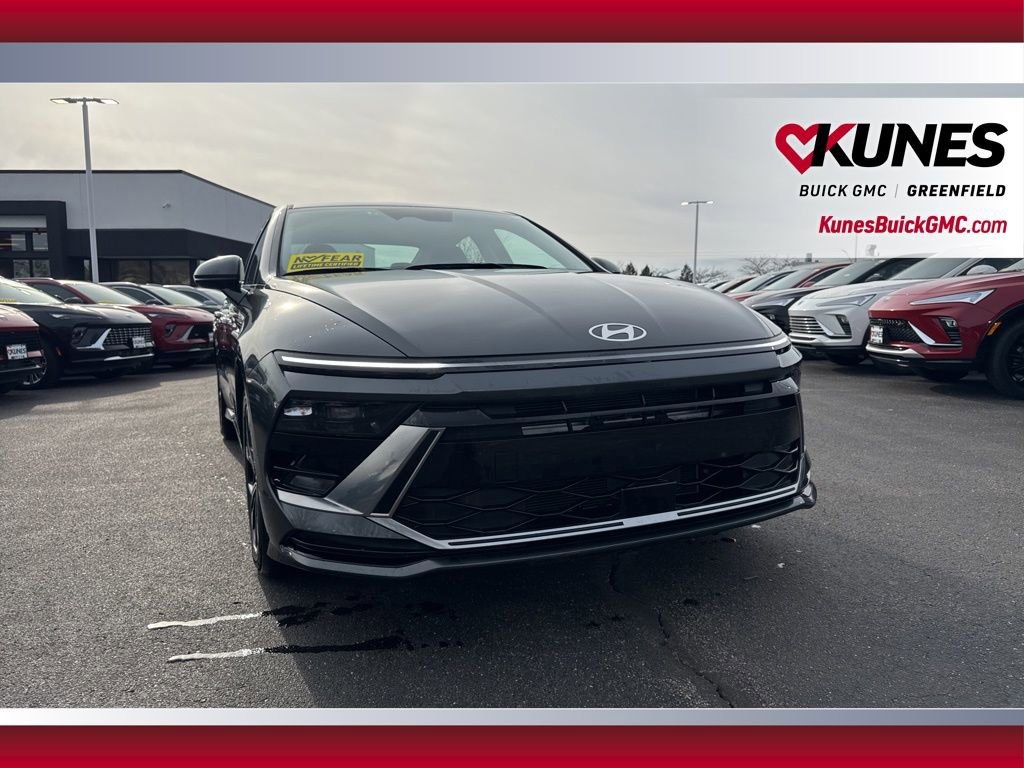 Used 2025 Hyundai Sonata SEL FWD image 13