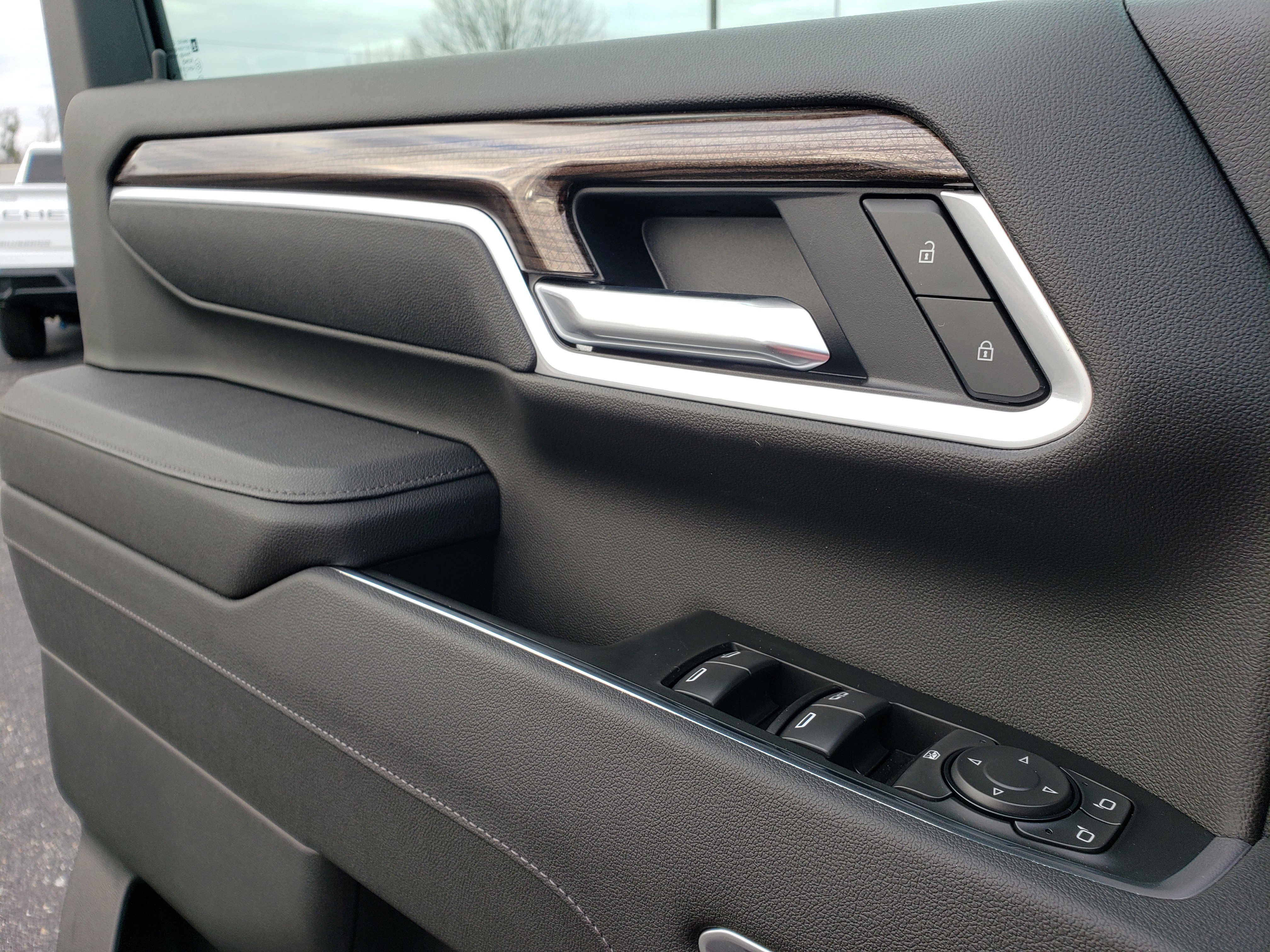 New 2026 Chevrolet Silverado 3500 LT image 13