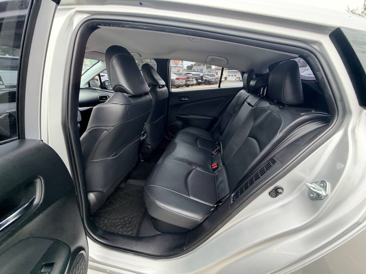 Used 2020 Toyota Prius Prime XLE FWD image 51