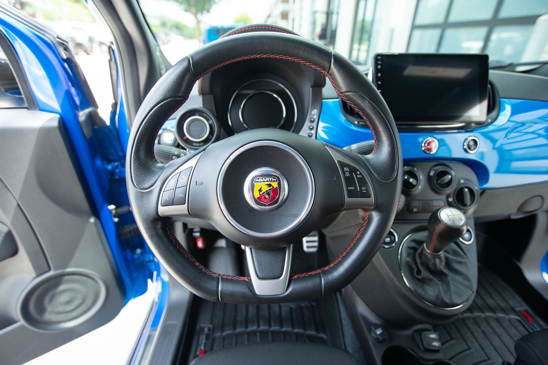 Used 2018 FIAT 500 Abarth FWD image 31