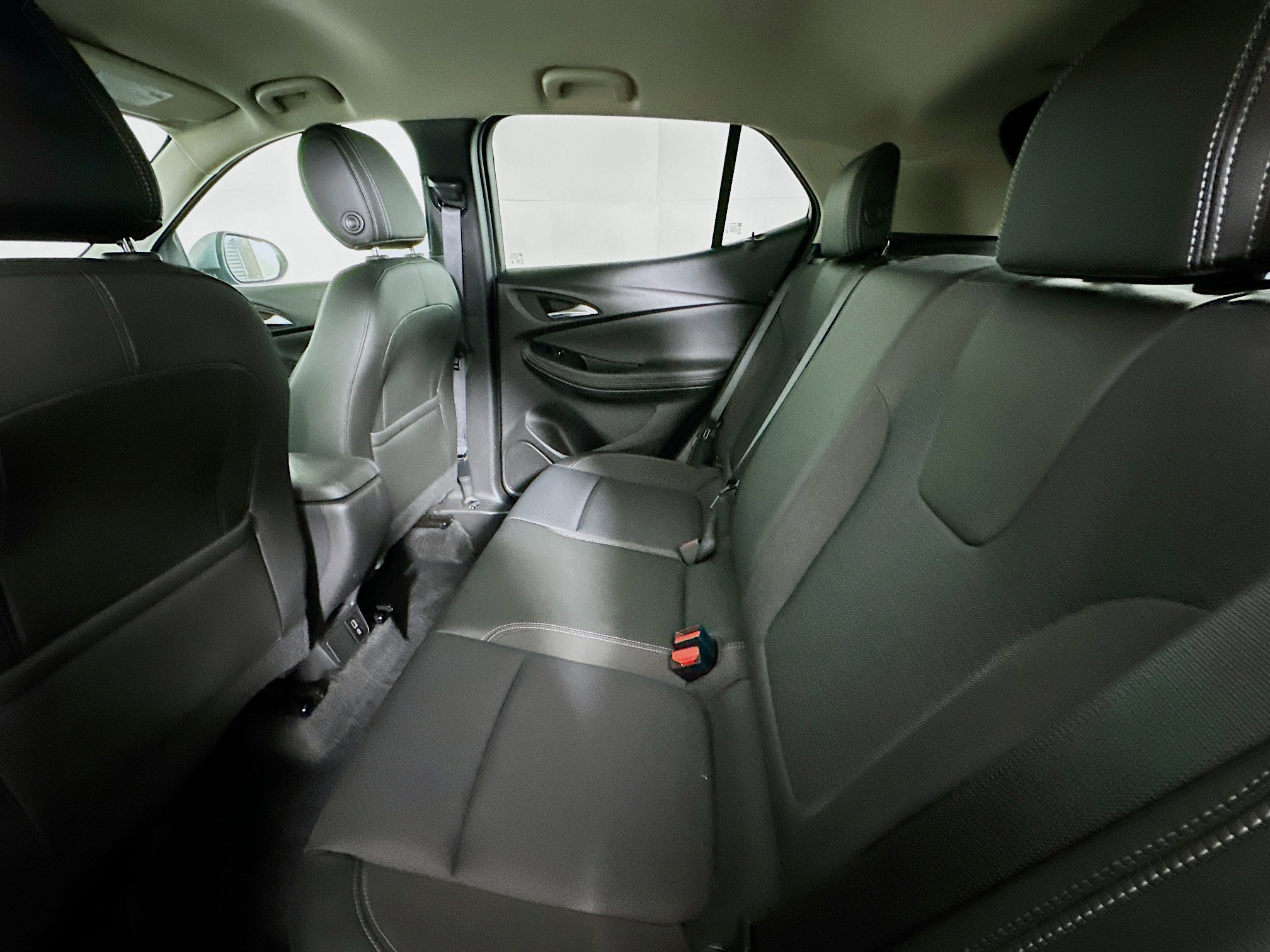 Used 2025 Buick Encore GX Preferred image 26