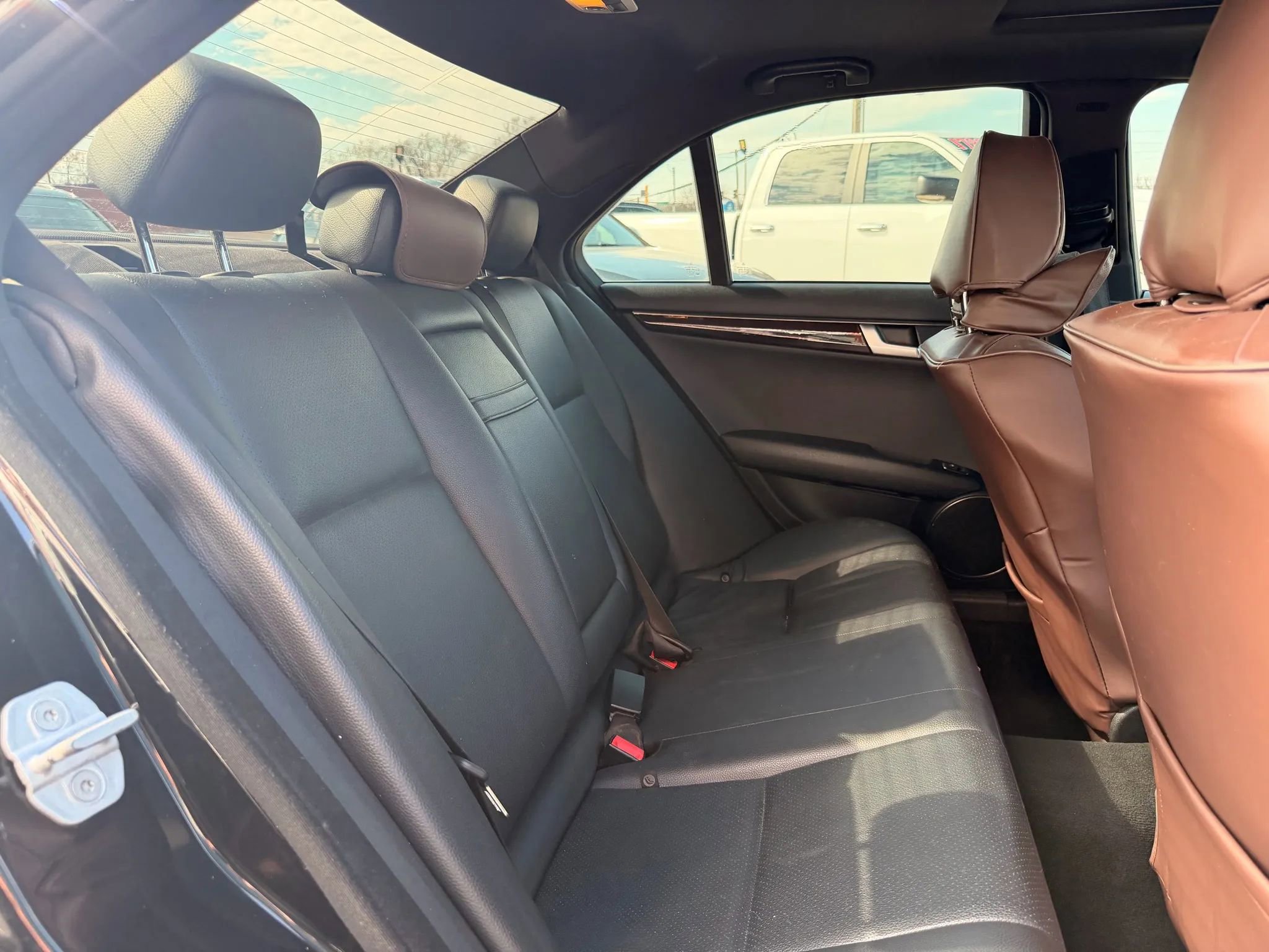 Used 2012 Mercedes-Benz C 250 Sedan image 19