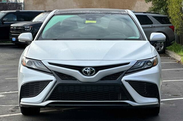 Used 2021 Toyota Camry XSE image 6