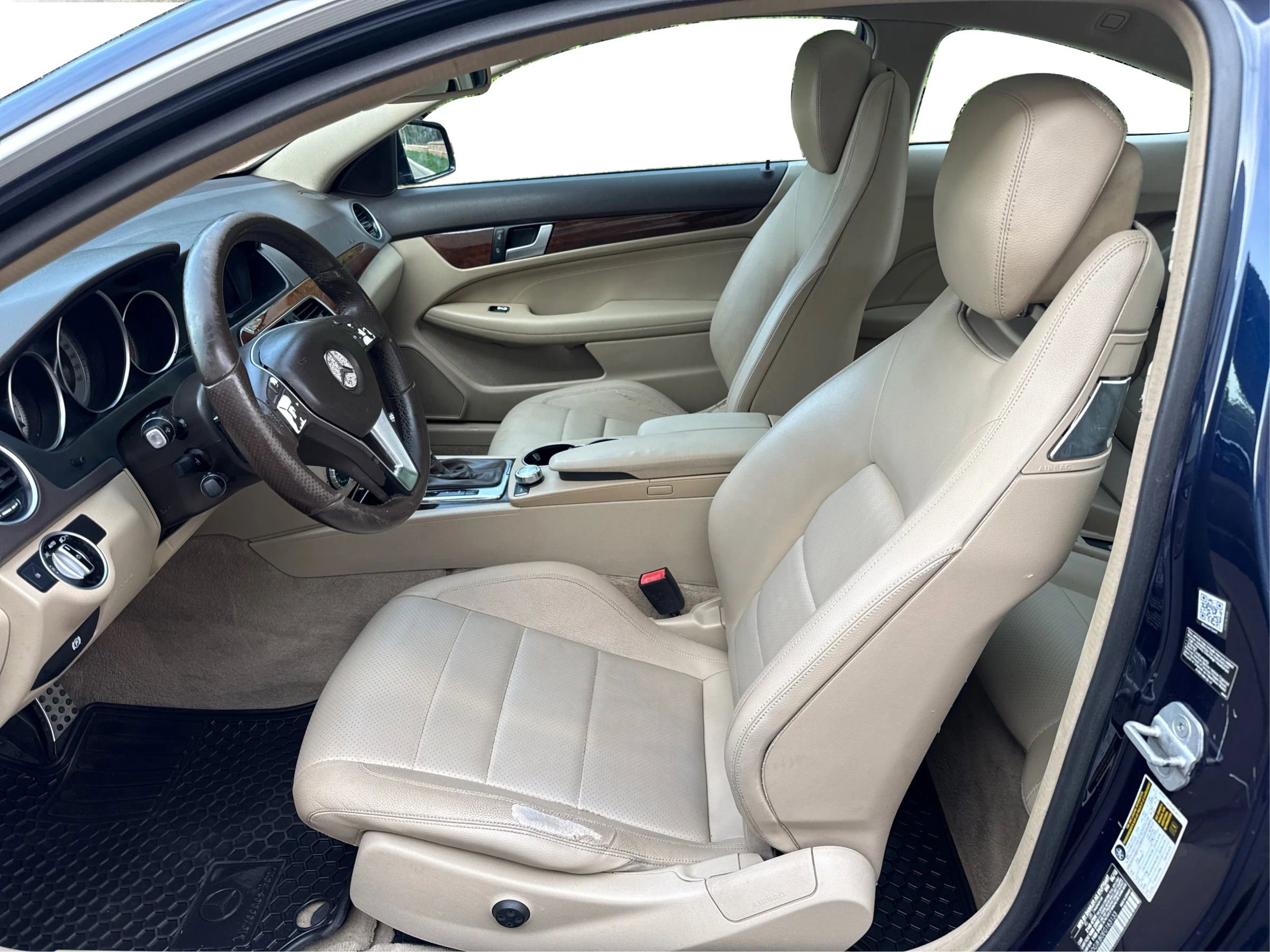 Used 2014 Mercedes-Benz C 350 4MATIC Coupe image 9