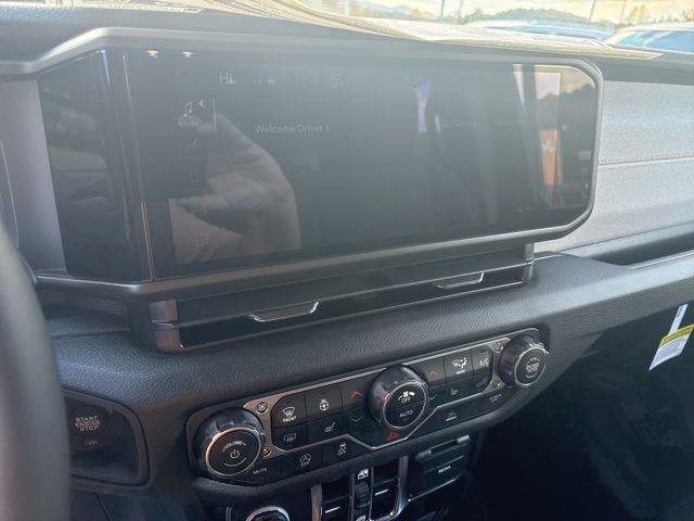 New 2026 Jeep Wrangler Sport S image 20