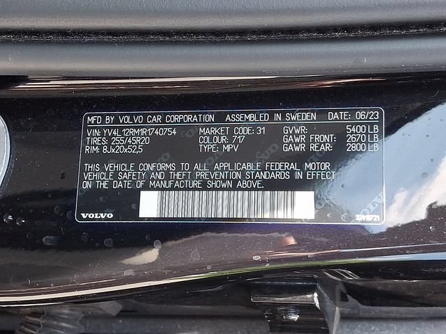 Used 2024 Volvo XC60 B5 Ultimate w/ Protection Package Premier AWD/4WD image 31