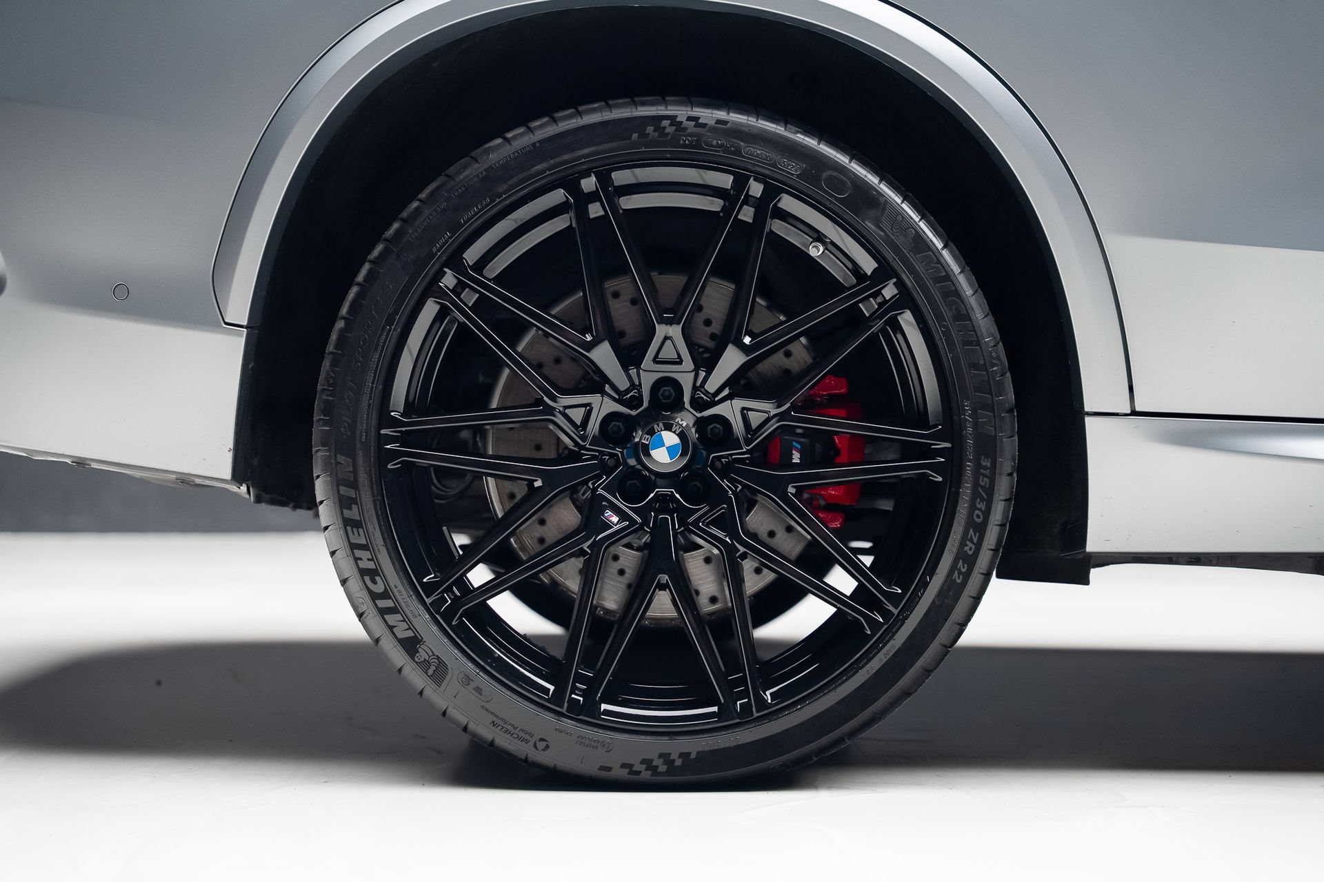 Used 2025 BMW X5 M Competition w/ Executive Package AWD/4WD image 39