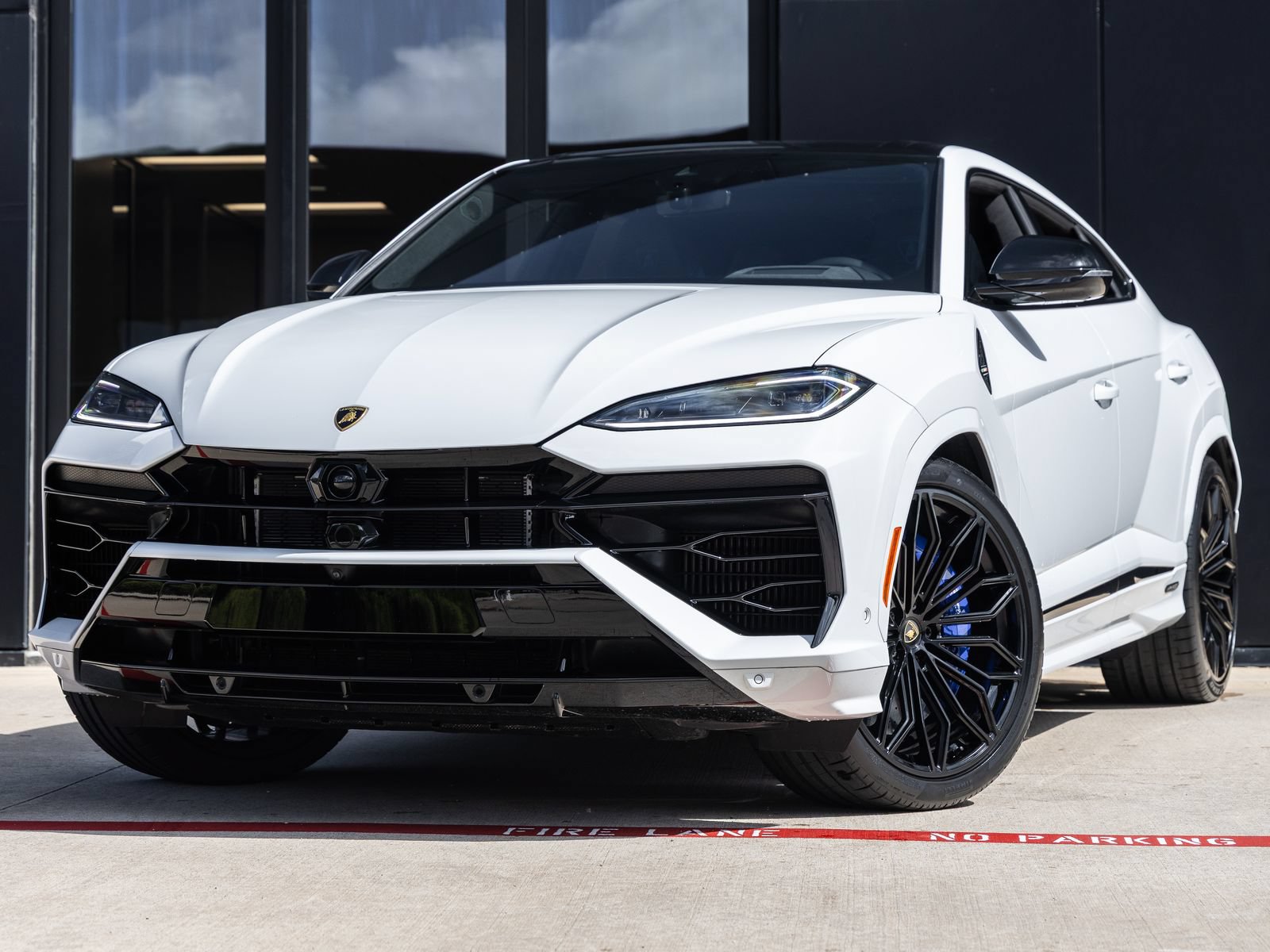 Used 2025 Lamborghini Urus S AWD/4WD image 1