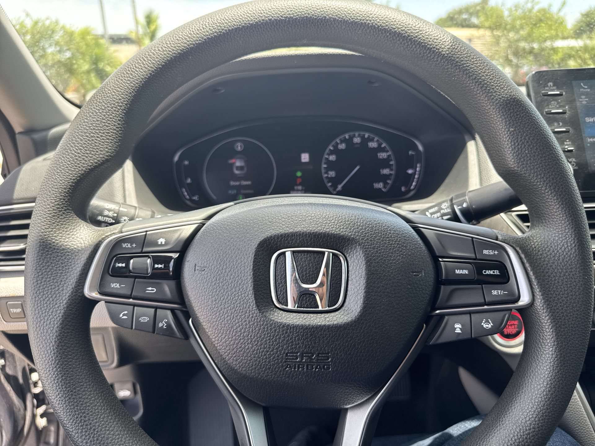 Used 2018 Honda Accord EX image 31