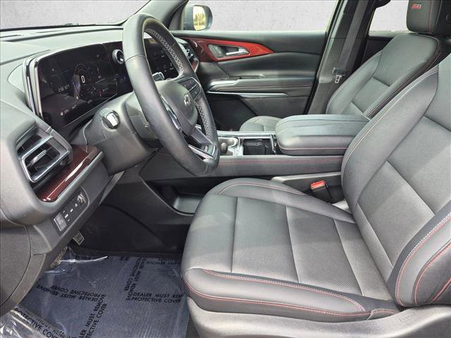 Used 2025 Chevrolet Traverse Z71 w/ Driver Confidence Package AWD/4WD image 11