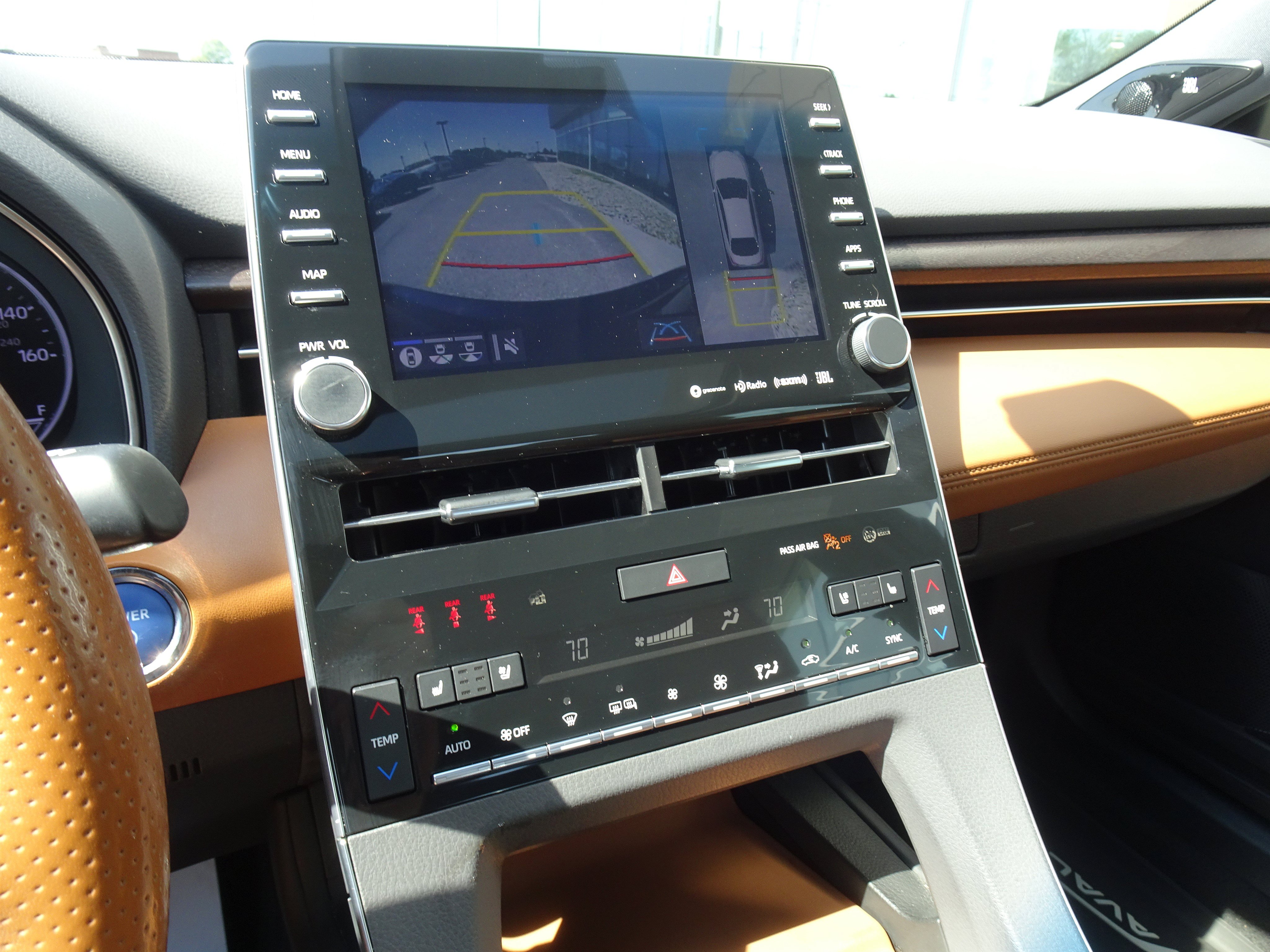 Used 2020 Toyota Avalon Limited w/ Advanced Safety Package FWD image 20