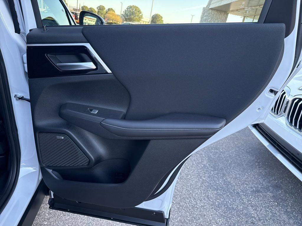 New 2026 Mitsubishi Outlander ES image 30